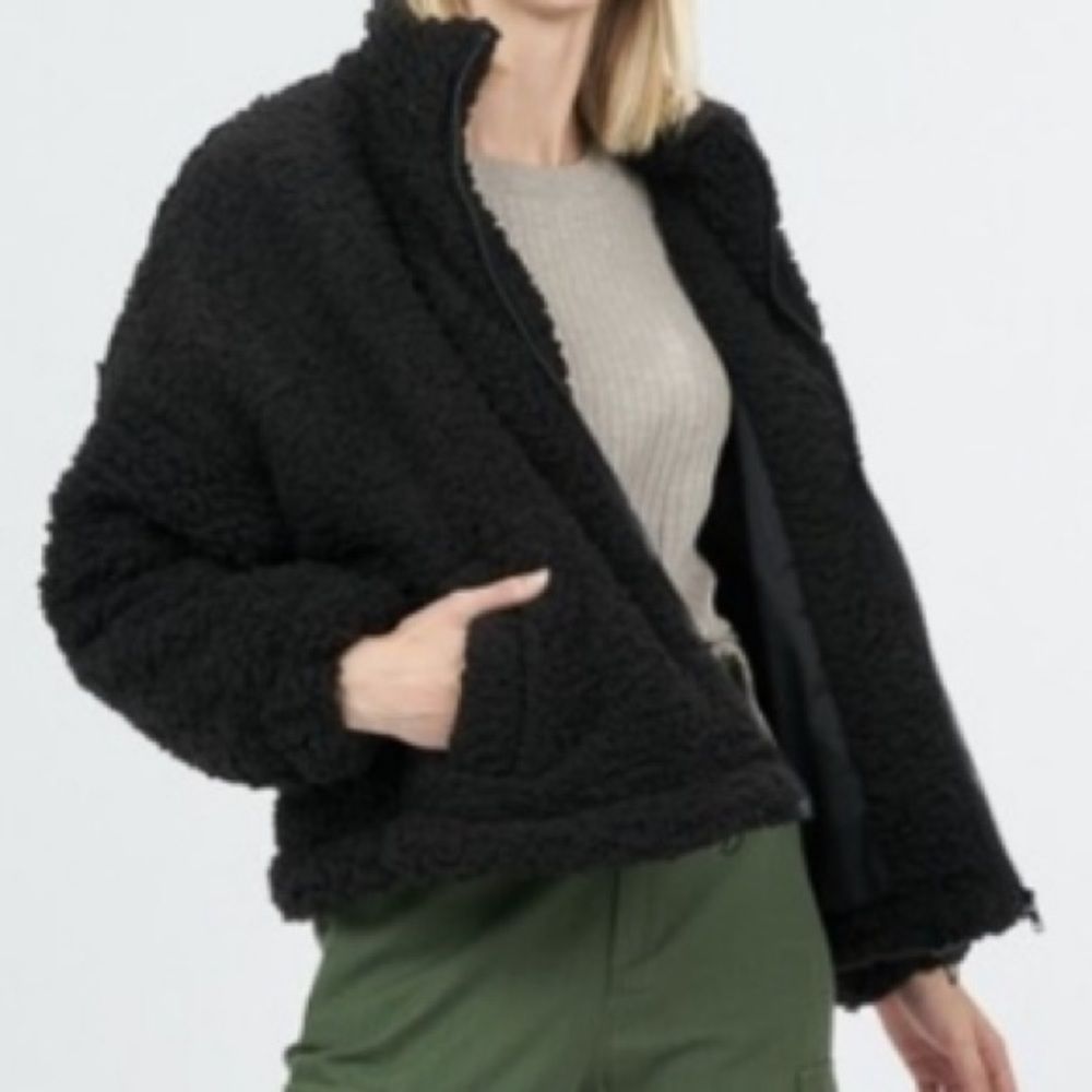 Fuzzy Teddybear Jacket‎ - Picture 2 of 13